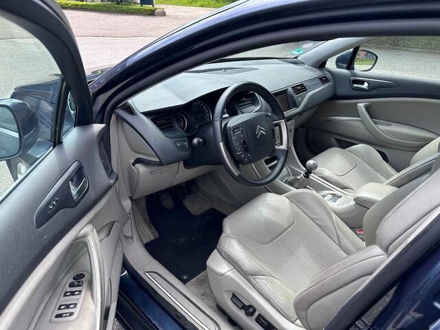 Citroen C5 1.6 THP Exclusive NavigatieNAPCruiseTrekhaakClimaLM velgenParkeersensoren2e eigenaar