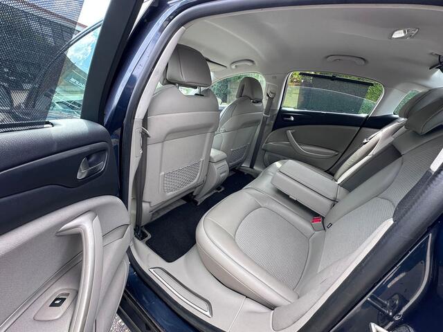 Citroen C5 1.6 THP Exclusive NavigatieNAPCruiseTrekhaakClimaLM velgenParkeersensoren2e eigenaar