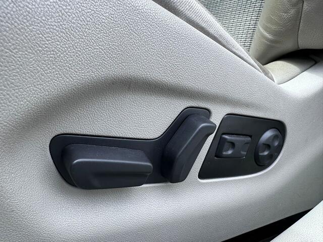 Citroen C5 1.6 THP Exclusive NavigatieNAPCruiseTrekhaakClimaLM velgenParkeersensoren2e eigenaar