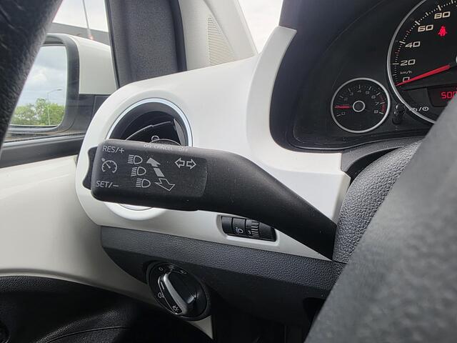 Seat MII 1.0 Style Dynamic 5 deursw, airco, navigatie, stoelverwarming, pdc, cruise control
