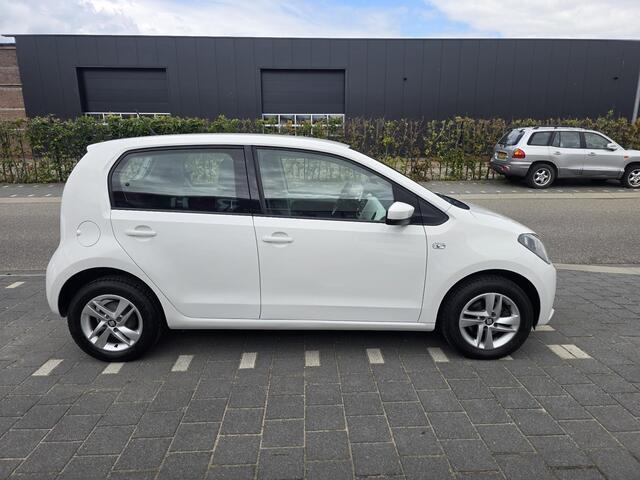 Seat MII 1.0 Style Dynamic 5 deursw, airco, navigatie, stoelverwarming, pdc, cruise control