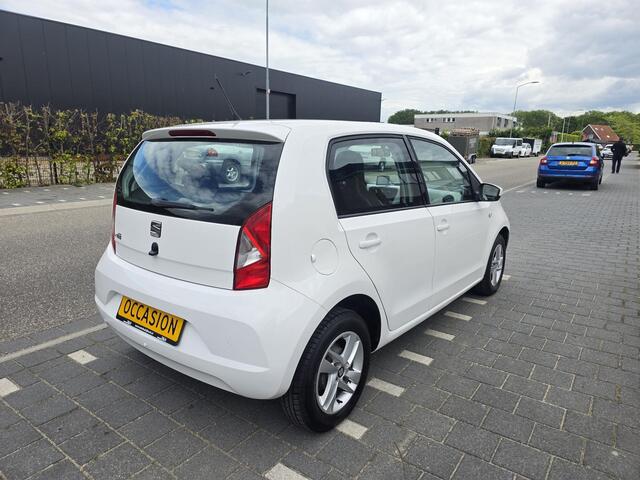Seat MII 1.0 Style Dynamic 5 deursw, airco, navigatie, stoelverwarming, pdc, cruise control