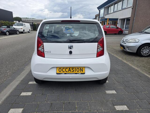 Seat MII 1.0 Style Dynamic 5 deursw, airco, navigatie, stoelverwarming, pdc, cruise control