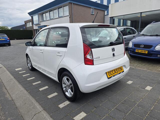 Seat MII 1.0 Style Dynamic 5 deursw, airco, navigatie, stoelverwarming, pdc, cruise control