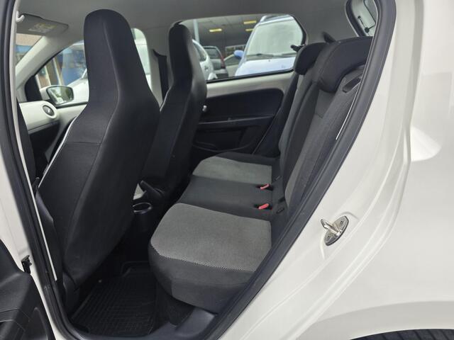 Seat MII 1.0 Style Dynamic 5 deursw, airco, navigatie, stoelverwarming, pdc, cruise control