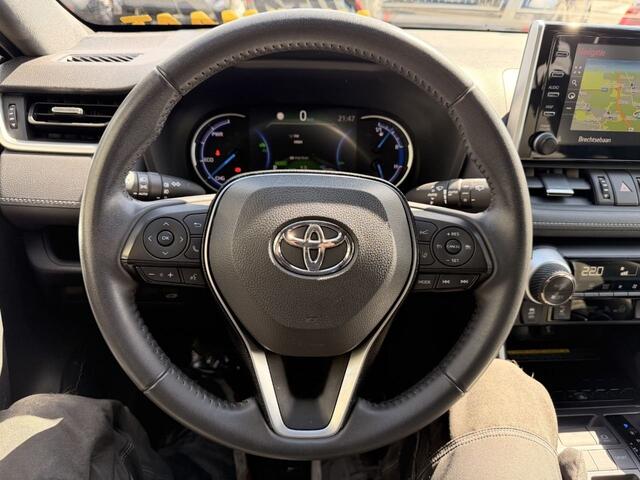 Toyota RAV4 Hybrid 4x2 BLACK EDITION NAVI CRUISE LEDER