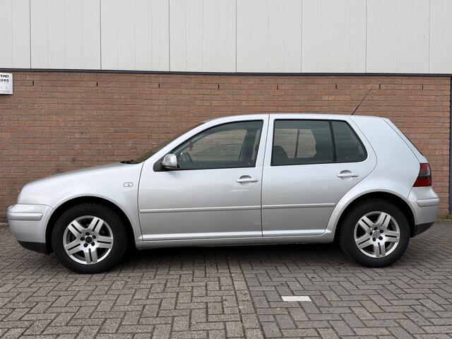 Volkswagen Golf 1.6-16V Highline CLIMATE/STOELVERWARMING 