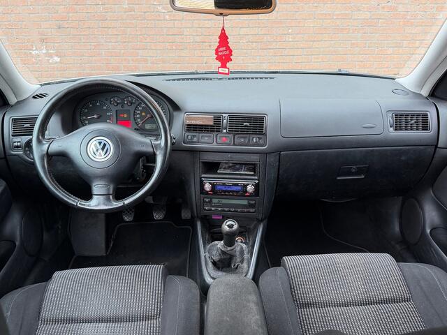 Volkswagen Golf 1.6-16V Highline CLIMATE/STOELVERWARMING 