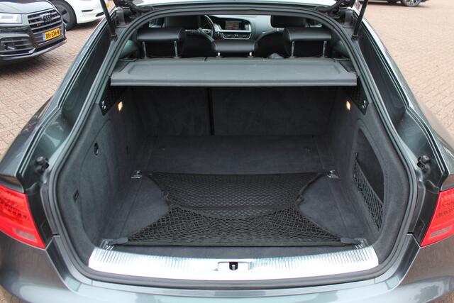 Audi A5 Sportback 1.8 TFSI S Edition / Navigatie / Parkeerhulp achter / 18'' / Half leder / Sportstoelen / Xenon / Cruise Control