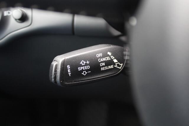 Audi A5 Sportback 1.8 TFSI S Edition / Navigatie / Parkeerhulp achter / 18'' / Half leder / Sportstoelen / Xenon / Cruise Control