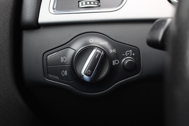 Audi A5 Sportback 1.8 TFSI S Edition / Navigatie / Parkeerhulp achter / 18'' / Half leder / Sportstoelen / Xenon / Cruise Control