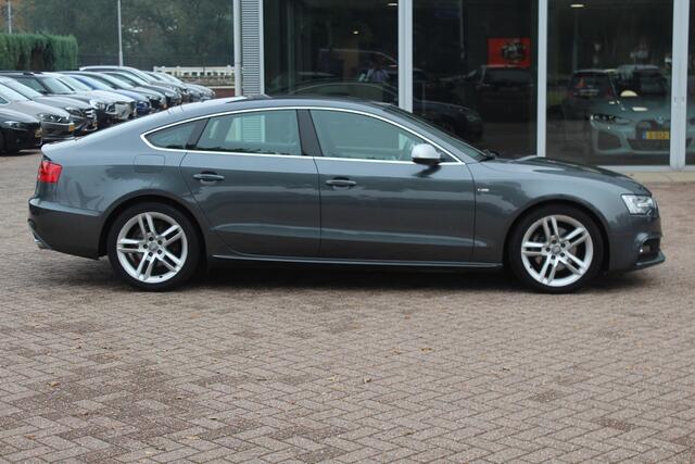 Audi A5 Sportback 1.8 TFSI S Edition / Navigatie / Parkeerhulp achter / 18'' / Half leder / Sportstoelen / Xenon / Cruise Control