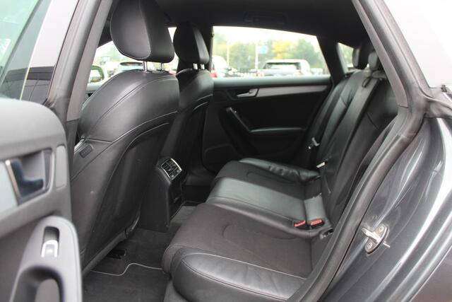 Audi A5 Sportback 1.8 TFSI S Edition / Navigatie / Parkeerhulp achter / 18'' / Half leder / Sportstoelen / Xenon / Cruise Control