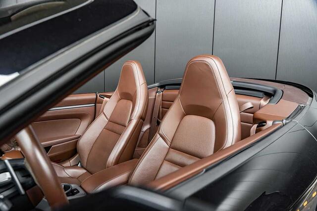 Porsche 992 Carrera 4 Cabrio | Stoelventilatie | 360 | Keyless
