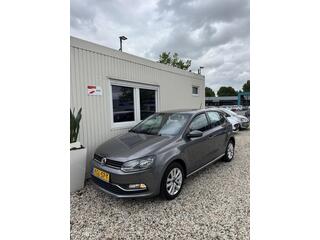 VOLKSWAGEN POLO 1.2 TSI Highline Cruise Trekhaak Airco