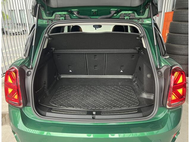 Mini Countryman Mini 1.5 Cooper S E ALL4 Chili | NAVI | CARPLAY/ANDROID | CAMERA | CRUISE CONTROL | CLIMATE CONTROL | LMV 18'' | PDC | STOELVERWARMING | KE