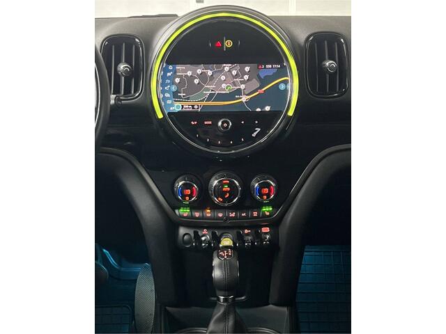 Mini Countryman Mini 1.5 Cooper S E ALL4 Chili | NAVI | CARPLAY/ANDROID | CAMERA | CRUISE CONTROL | CLIMATE CONTROL | LMV 18'' | PDC | STOELVERWARMING | KE