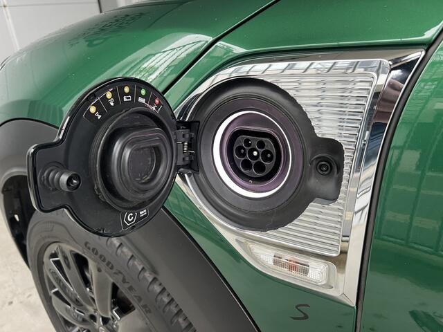 Mini Countryman Mini 1.5 Cooper S E ALL4 Chili | NAVI | CARPLAY/ANDROID | CAMERA | CRUISE CONTROL | CLIMATE CONTROL | LMV 18'' | PDC | STOELVERWARMING | KE