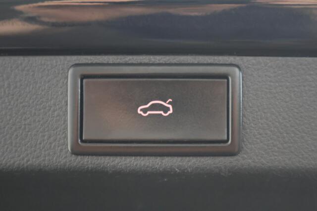 Skoda Octavia Combi 1.0 e-TSI Business Edition Virtual Cockpit, Keyless, LED, Apple Carplay, PDC