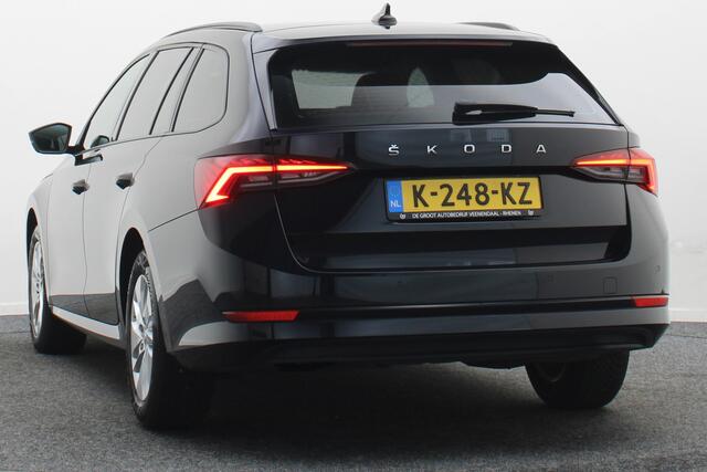 Skoda Octavia Combi 1.0 e-TSI Business Edition Virtual Cockpit, Keyless, LED, Apple Carplay, PDC
