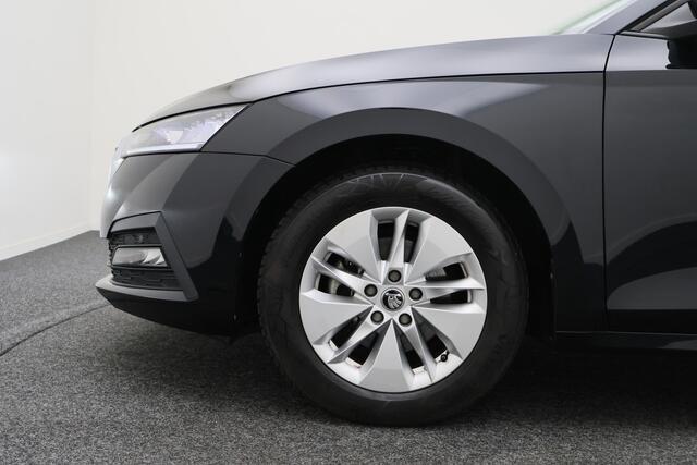 Skoda Octavia Combi 1.0 e-TSI Business Edition Virtual Cockpit, Keyless, LED, Apple Carplay, PDC