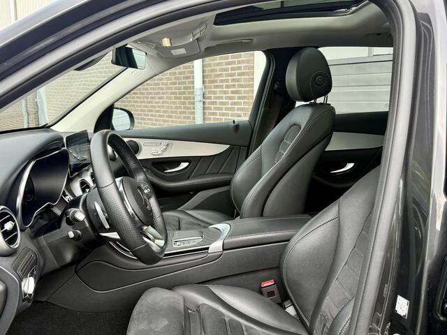 Mercedes-Benz GLC-Klasse 300e 4MATIC Business Solution AMG | 360� Camera | Night Pakket | Panoramadak | Dodehoekassistent | Elektrisch Verstelbare Stoelen + Memory 
