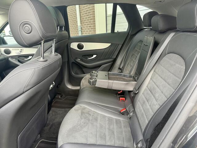 Mercedes-Benz GLC-Klasse 300e 4MATIC Business Solution AMG | 360� Camera | Night Pakket | Panoramadak | Dodehoekassistent | Elektrisch Verstelbare Stoelen + Memory 