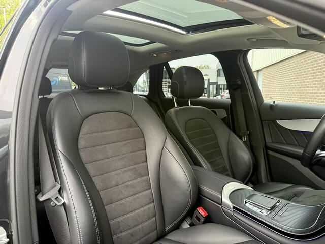 Mercedes-Benz GLC-Klasse 300e 4MATIC Business Solution AMG | 360� Camera | Night Pakket | Panoramadak | Dodehoekassistent | Elektrisch Verstelbare Stoelen + Memory 