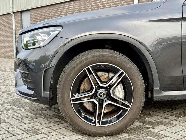 Mercedes-Benz GLC-Klasse 300e 4MATIC Business Solution AMG | 360� Camera | Night Pakket | Panoramadak | Dodehoekassistent | Elektrisch Verstelbare Stoelen + Memory 