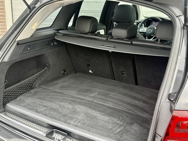 Mercedes-Benz GLC-Klasse 300e 4MATIC Business Solution AMG | 360� Camera | Night Pakket | Panoramadak | Dodehoekassistent | Elektrisch Verstelbare Stoelen + Memory 