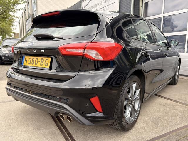 Ford Focus 1.5 EcoB. ST-Line Automaat Carplay DAB+ Inruil mogelijk