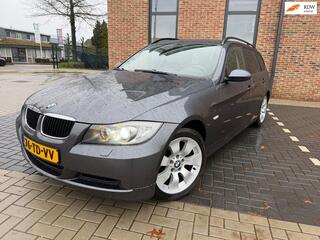 BMW 3-SERIE Touring 318i Business Line | CarPlay