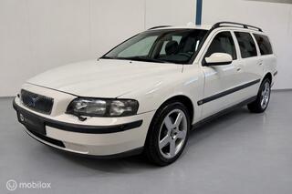 VOLVO V70 2.4 T AUTOMAAT / 200PK / YOUNGTIMER