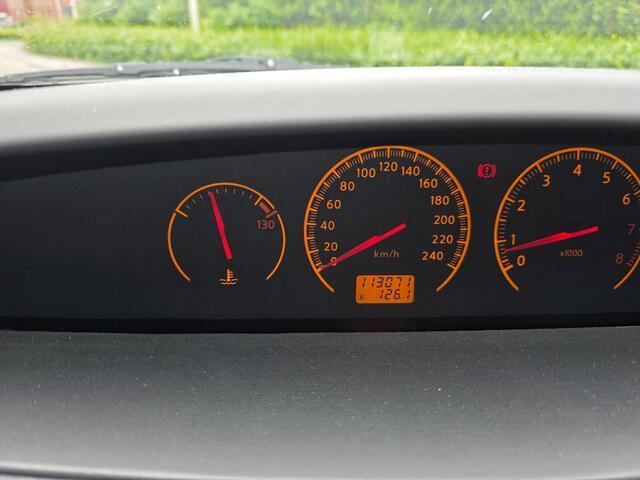 Nissan Primera 1.6 met e APK