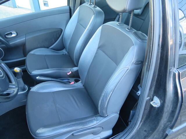 Renault Clio 1.4-16V Dynamique S