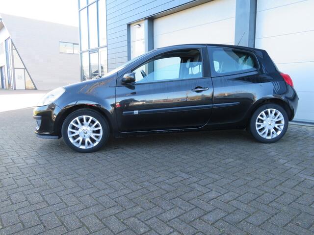 Renault Clio 1.4-16V Dynamique S