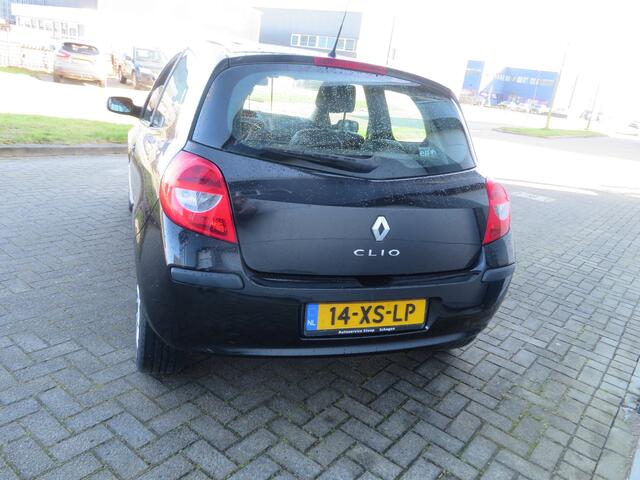 Renault Clio 1.4-16V Dynamique S