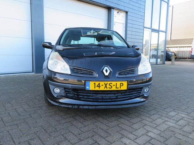 Renault Clio 1.4-16V Dynamique S