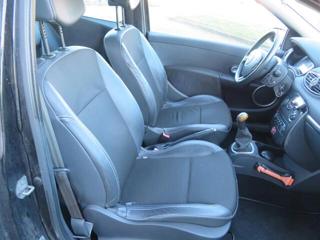 Renault Clio 1.4-16V Dynamique S
