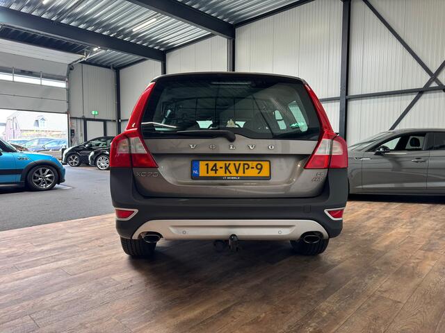 Volvo XC70 2.4 D5 Summum / AWD / Automaat / LEDER / CRUISE / BLIS / Memory /