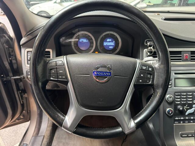 Volvo XC70 2.4 D5 Summum / AWD / Automaat / LEDER / CRUISE / BLIS / Memory /