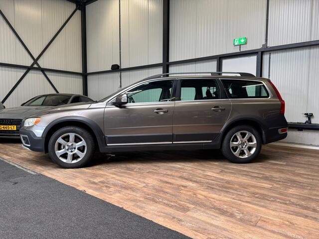 Volvo XC70 2.4 D5 Summum / AWD / Automaat / LEDER / CRUISE / BLIS / Memory /