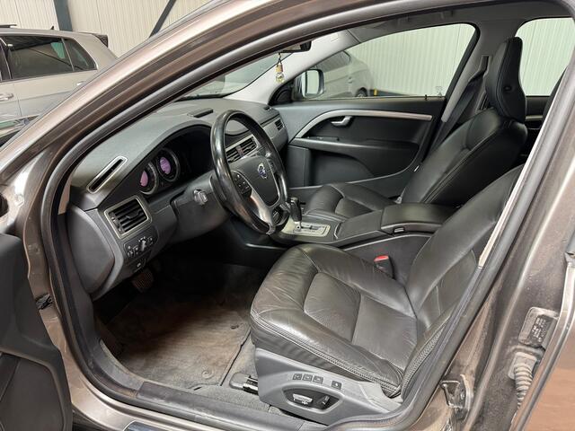 Volvo XC70 2.4 D5 Summum / AWD / Automaat / LEDER / CRUISE / BLIS / Memory /
