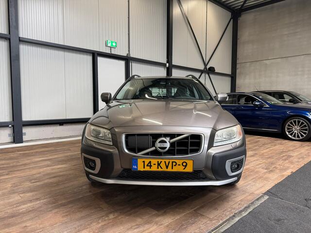 Volvo XC70 2.4 D5 Summum / AWD / Automaat / LEDER / CRUISE / BLIS / Memory /