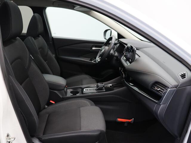 Nissan Qashqai 158pk MHEV Xtronic N-Connecta | Panorama Dak | Keyless Entry | Rondom Camera's | ABD Onderhouden |