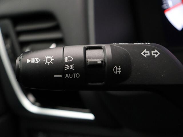Nissan Qashqai 158pk MHEV Xtronic N-Connecta | Panorama Dak | Keyless Entry | Rondom Camera's | ABD Onderhouden |