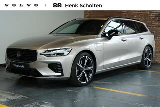VOLVO V60 T8 Automaat Plug-in hybrid AWD Plus Dark | Semi-Electrische Wegklapbare Trekhaak | Harman Kardon Premium Audio | 360� Parkeercamera | Parkeersensoren voor + achter | Stoelverwarming | Panoramadak | Head-Up Display .