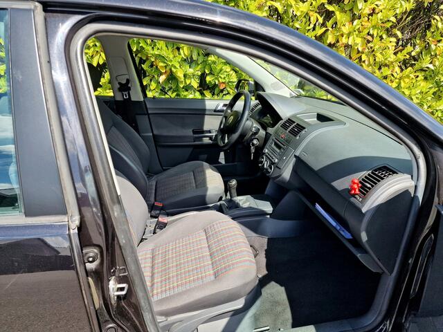 Volkswagen Polo 1.2 Nw APK Airco Nw Remschijven + Blokken