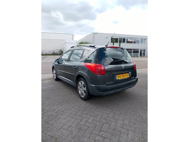 Peugeot 207 SW Outdoor 1.6 VTi XS
