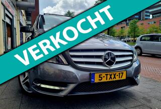 MERCEDES-BENZ B-KLASSE 180 CDI Edition AMG PanoDak Leer